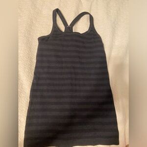 LULU TANK TOP (built in bra)